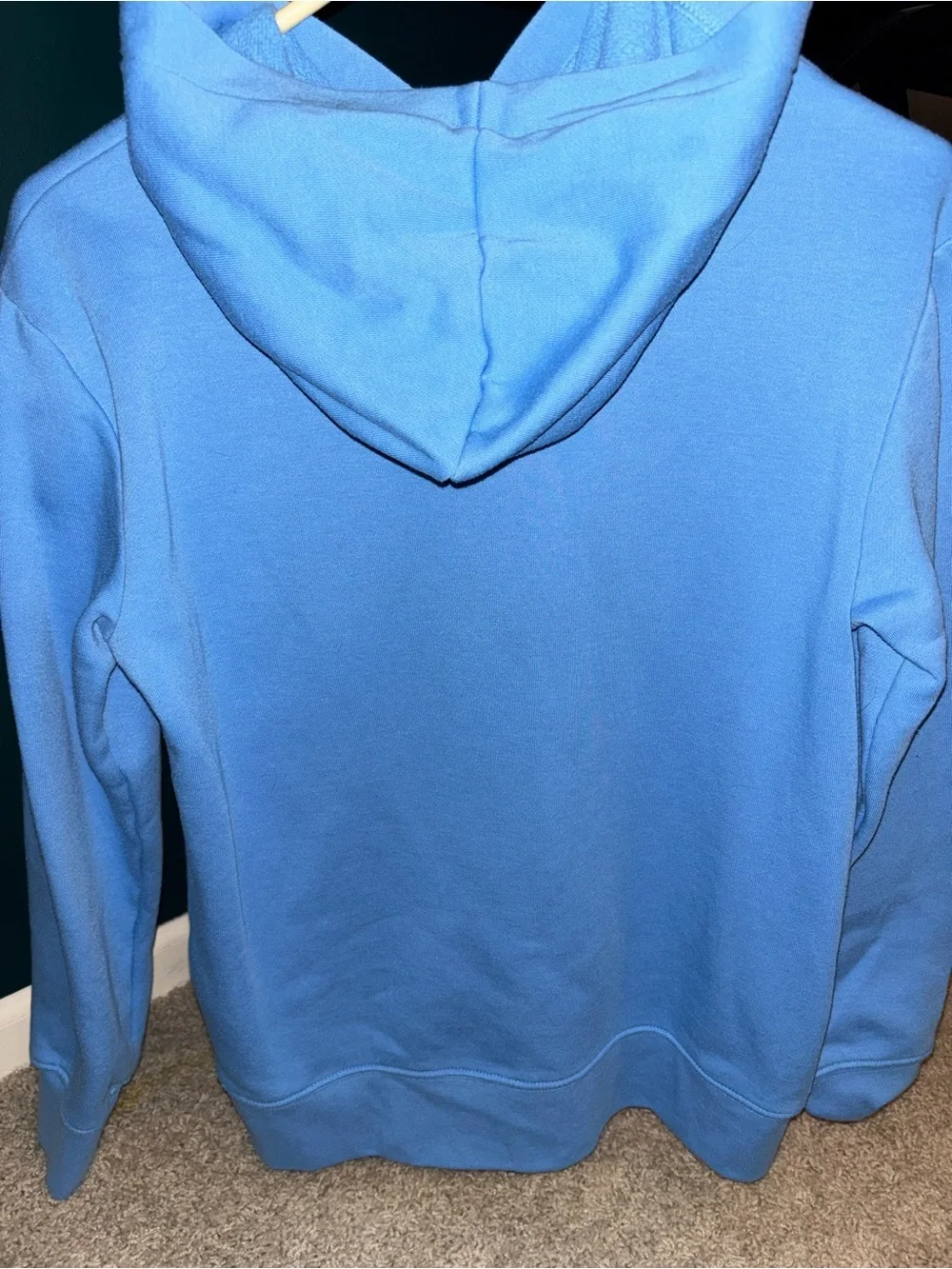 JORDAN #23 Sky Blue Brand of Flight Sweatshirt - Youth Large - MSRP 75$